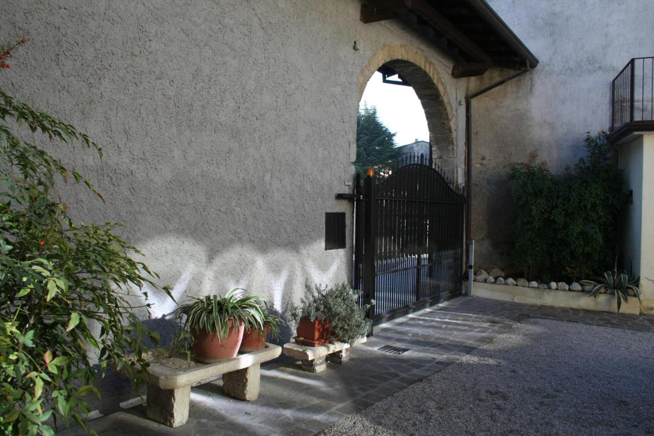 B&B La Piccola Corte Polpenazze del Garda Buitenkant foto