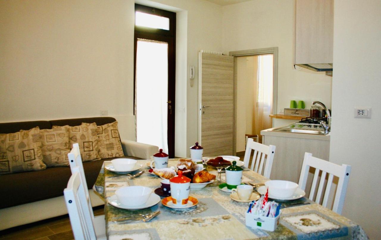 B&B La Piccola Corte Polpenazze del Garda Buitenkant foto
